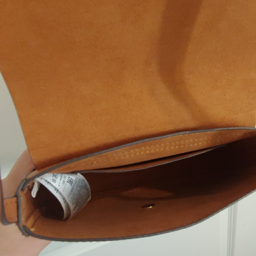 Purse - Picture 3 of 3